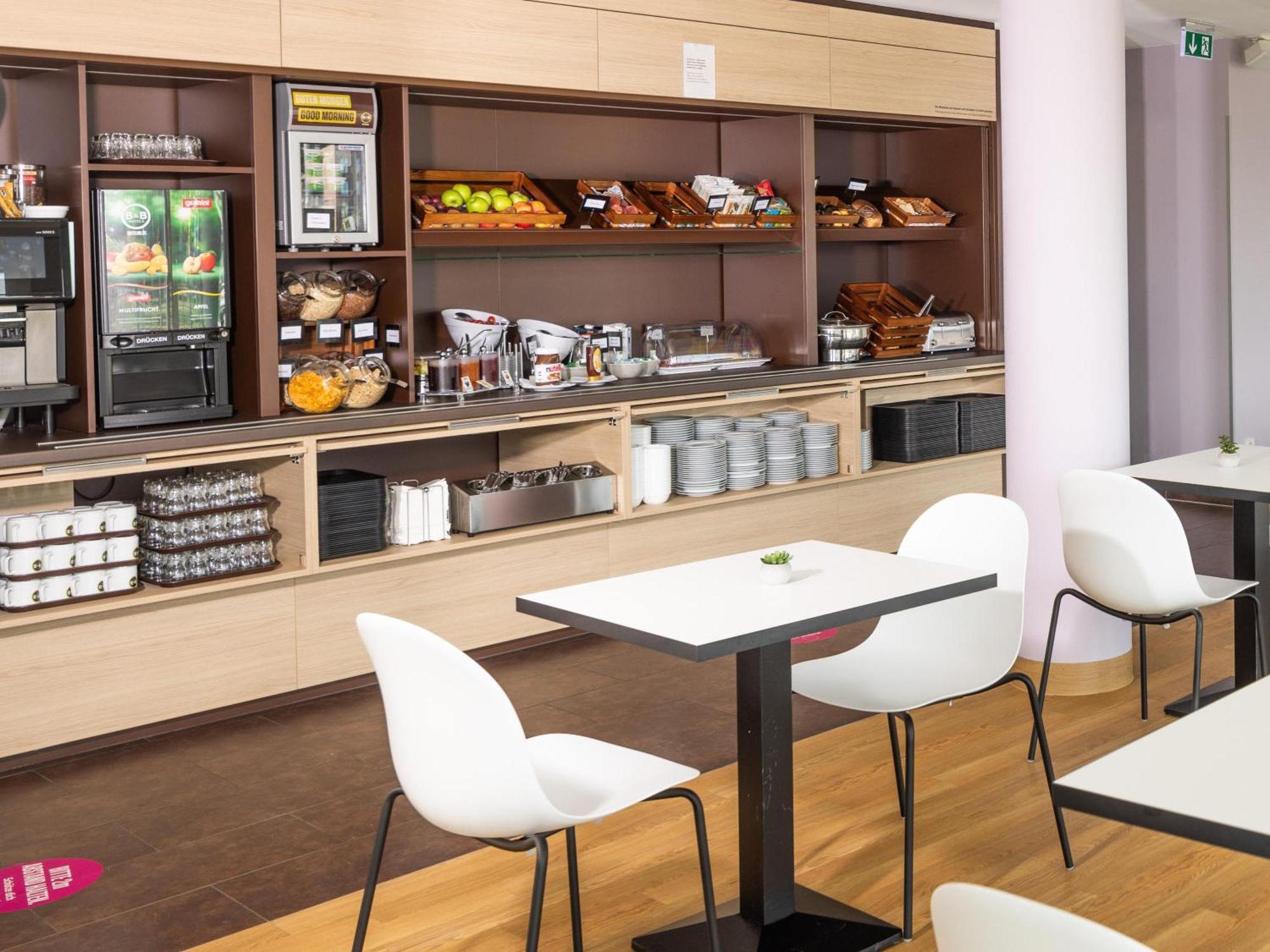 B&B Hotel Kiel-City Екстер'єр фото