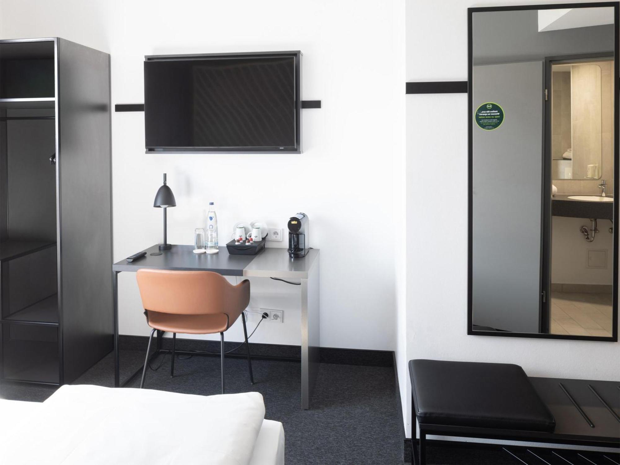 B&B Hotel Kiel-City Екстер'єр фото